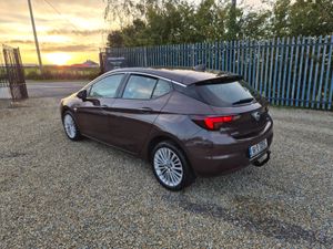High spec Opel Astra 2016 5 dr - Image 3