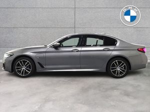 BMW 5 Series 530e M Sport Saloon - Image 4