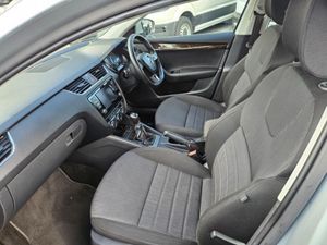 Skoda Octavia Style 1.6tdi 90HP 4DR - Image 4