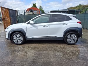 *201 Hyundai Kona  64kw  Ev  Auto - Image 4
