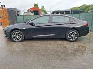 *201  Opel insignia Diesel Drive Home - Image 4