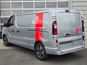 Renault Trafic Exclusive 170BHP Manual Silver - Image 3