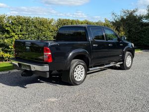 2016 Toyota Hilux 3.0 D-4D Invincible 5 Seat N1 - Image 4