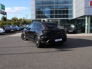 Porsche Macan 4 Electric - Image 3