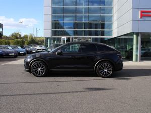 Porsche Macan 4 Electric - Image 4