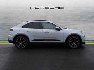 Porsche Macan 4 Electric - Image 4