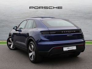 Porsche Macan 4 Electric - Image 2