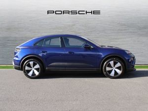 Porsche Macan 4 Electric - Image 4
