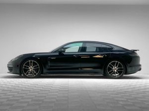 Porsche Panamera 4S E-HYBRID 3.0 560HP HUGE SPEC - Image 4