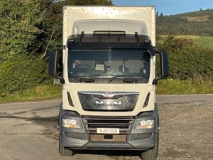 2019 MAN TGS 26-360 6X2 REAR-LIFT CURTAIN-SIDER, - Image 2