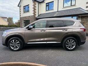 Stunning 191 Hyundai Santa Fe Exec Plus! - Image 4