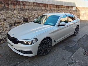 BMW 5-Series 2018 Hybrid - Image 3