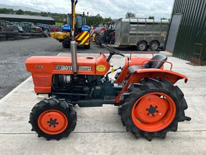 Kubota 1500DT Compact Tractor - Image 2
