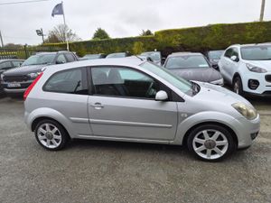 Ford Fiesta 2008 Steel 1 owner from new ! - Image 3