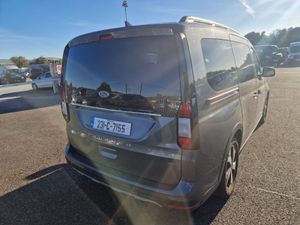 FORD TOURNEO CONNECT/2023/2.0 DIESEL/7 SEATER/WAV - Image 4