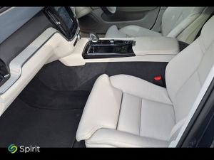 Volvo V60 T6  Plug In Hybrid  AWD Auto  Plus (dar - Image 4