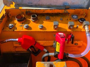 2000lts WESTERN FUEL STORAGE BOWSER......994t. - Image 4