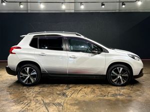 Peugeot 2008 1.2 AUTOMATIC - Image 3