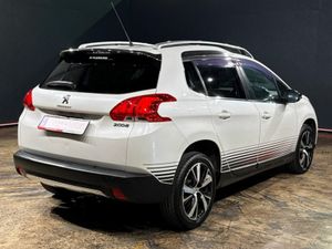 Peugeot 2008 1.2 AUTOMATIC - Image 4