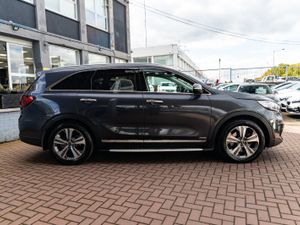 KIA SORENTO 2.2 CRDI GT-LINE 7 SEATER AUTO - Image 2