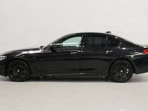 BMW 5-Series 2017 520d MSPORT - Image 4