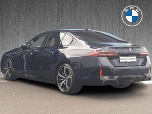 BMW 5 Series 530e M Sport Saloon - Image 3