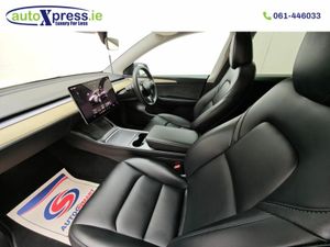 Tesla Model Y LONG RANGE Dual motor AWD, Panoramic - Image 2