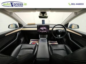 Tesla Model Y LONG RANGE Dual motor AWD, Panoramic - Image 4