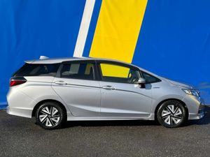 Honda Shuttle 1.5 HYBRID AUTO // REVERSE CAMERA // - Image 2