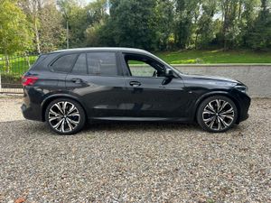 192 BMW X5 3.0D M SPORT 7 SEATER - Image 3