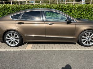 FORD MONDEO 20.TDCI VIGNALE ! - Image 2