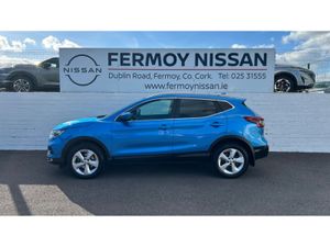 Nissan Qashqai VERY LOW MILEAGE DIESEL 1.5 DSL SV - Image 2