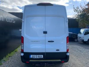 350L Trend 2.0tdi 130ps RWD High Roof - Image 4