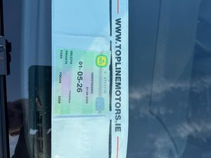 ==2008  FORD FOCUS AUTO//TRADE SALE== - Image 2