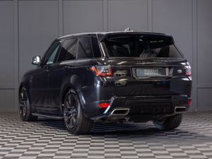212 Range Rover Sport P400e HSE Dynamic Black - Image 4