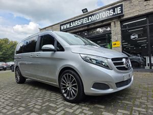 2017 MERCEDES V220D AUTO 7 SEATER. - Image 2