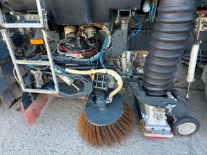 2019 DAF LF...JOHNSTON ROAD SWEEPER...77 KM. - Image 4