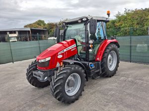 2020 Massey 5709s 100hp As new - Image 2