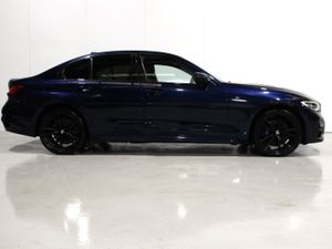 2020 BMW 3-Series 330E M SPORT PRO EDITION - Image 4