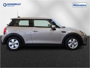 MINI HATCHBACK Cooper Classic - Image 4