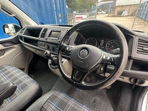 Volkswagen Transporter 2018 highline - Image 4