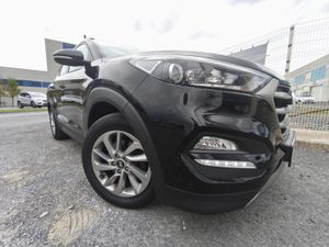HYUNDAI TUCSON EXECUTIVE 2WD, LOW KM - Image 4