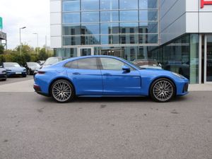 Porsche Panamera Panamera 4 - Image 4