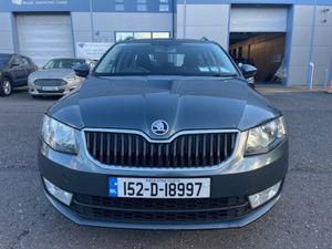 1.6 TDI 110HP DSG  COMBI STYLE - Image 2