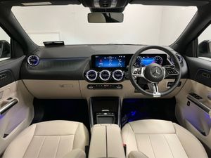 Mercedes-Benz GLA 180 Progressive - 18 Inch Alloy - Image 4