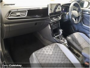 Volkswagen T-Roc R-line 1.5 TSI 150HP DSG - Image 2