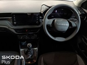 Skoda Fabia Fabia Essence 1.0mpi 80hp - Image 4