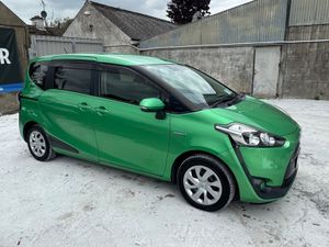 Toyota Sienta 2016 Hybrid 7 Seater - Image 2