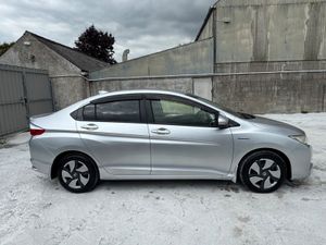 Honda Grace 2015 Disabled Friendly Front Seat - Image 3