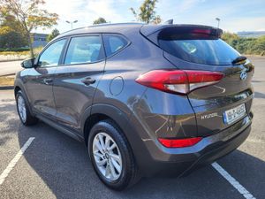 2018 HYUNDAI TUCSON 1.6 SE NAV  LOW MILES - Image 2